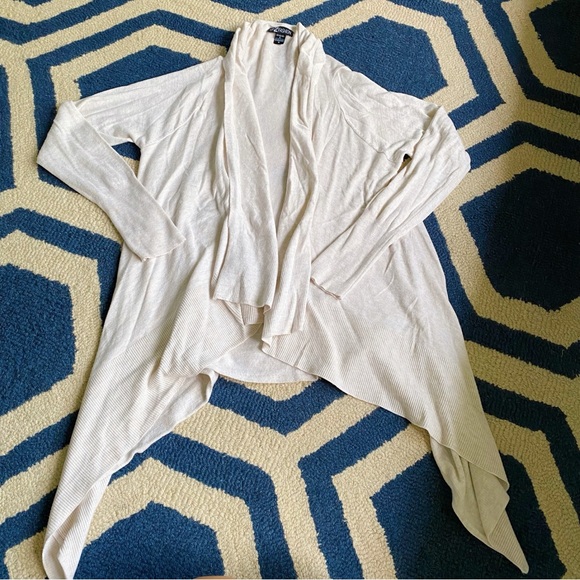 🐚 UP2FASHION OATMEAL IVORY ASYMMETRICAL CARDIGAN SWEATER! - Picture 7 of 10